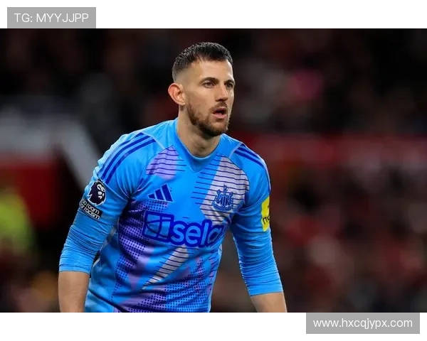 利雅得青年球员吐口水红牌罚下