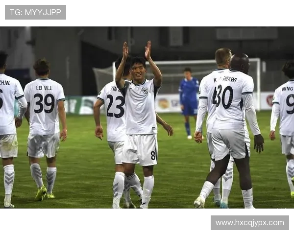 闫鹏赵健博加盟大连鲲城两将