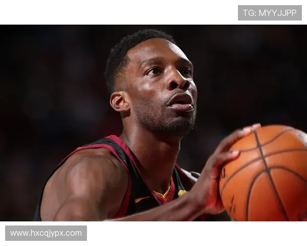 首发齐爆火箭替补难撑场面 首发齐爆火箭替补难撑场面